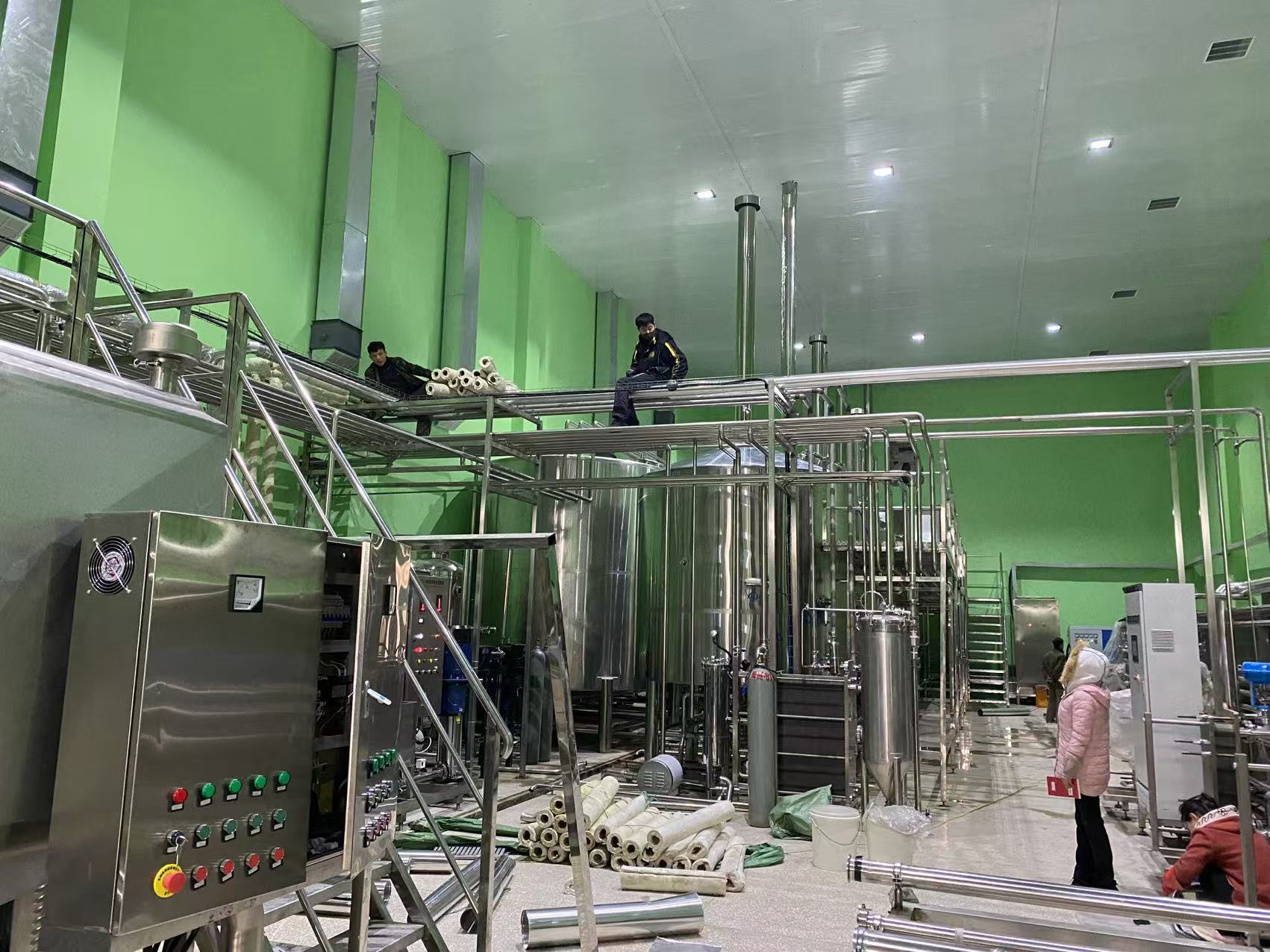 蛟河精酿啤酒设备厂—精酿啤酒设备制造:传承工艺与创新科技的交融